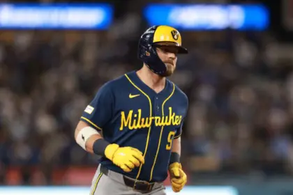 Cerveceros dominan a Dodgers y se acercan a la Serie Mundial de la MLB