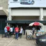 Fanáticos abarrotan el Quisqueya para el juego inaugural de LIDOM
