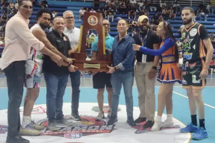 Astros y Halcones disputarán la Copa Dental Plamed en el basket de Bonao
