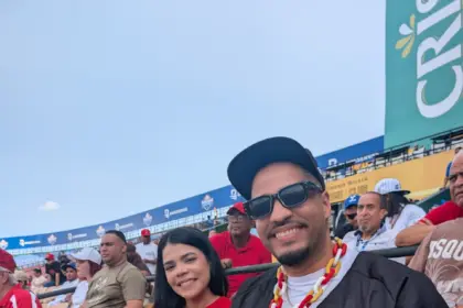 Duelo Licey vs Escogido en el Quisqueya vive la pasión de la LIDOM
