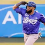 Emilio Bonifacio hace historia y lidera carreras anotadas del Licey