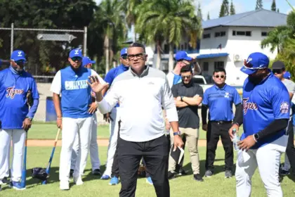 Ronny Mauricio y Miguel Andújar se integran al Licey en noviembre