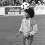 A 50 años del debut de Diego Maradona: el inicio de una leyenda eterna