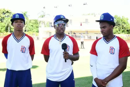Prospectos de Milwaukee lideran roster de RD para Premundial U-18