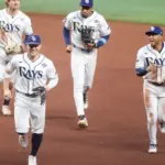 Rays remontan ante Cerveceros y fuerzan quinto juego de Serie Mundial