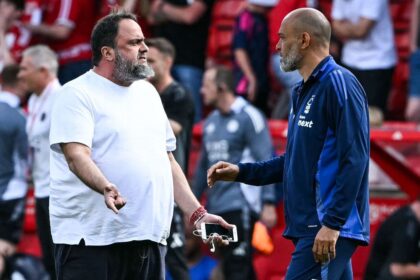Marinakis gets out of control: The owner of Nottingham Forest puts on a show on the field and Nuno comes out in his defense