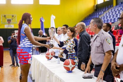 Peña launches the LNBF: Vice President and Cruz inaugurate women's tournament