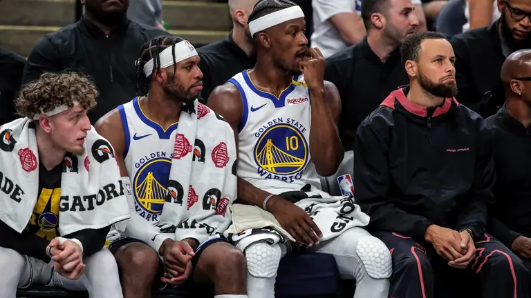 Warriors at the Edge of the Abyss: Curry Absent, Minnesota Close to the Finals