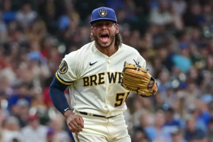 Freddy Peralta: New MLB strikeout record for the Dominican