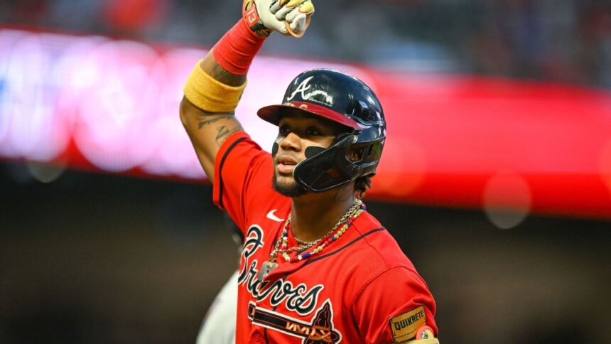 Acuña Jr. returns with a home run in his first rehab game