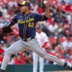 Brewers place Quintana on injured list with shoulder issue