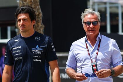 Sainz Jr. rules out conflict over possible candidacy of his father for the FIA.