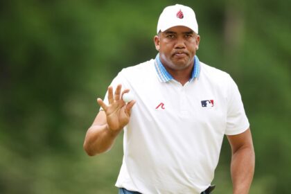 Vegas leads the PGA, despite double bogey; Scheffler lurking