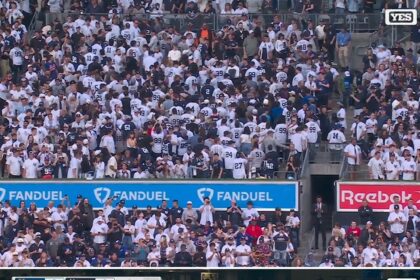 Soto Returns to the Bronx: Boos and Reverence for the Yankees