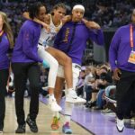 Sparks: Rae Burrell Injured, Leaves Court in WNBA Debut