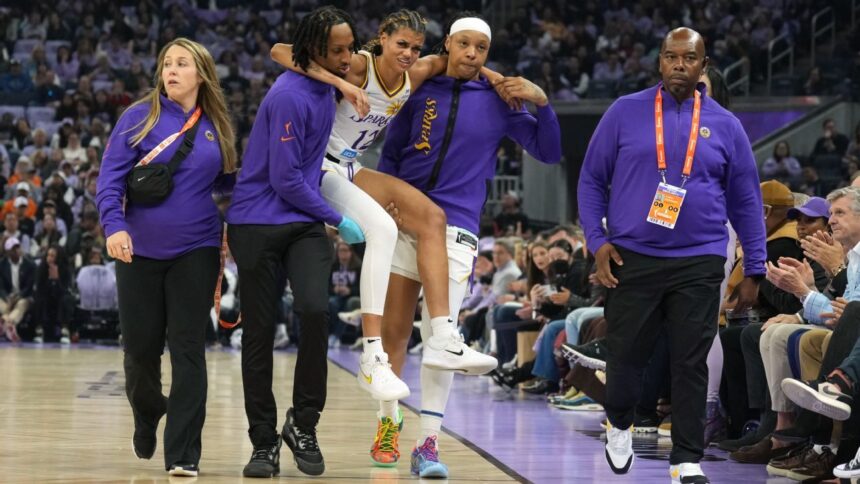 Sparks: Rae Burrell Injured, Leaves Court in WNBA Debut
