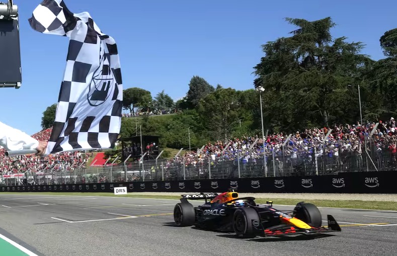 Verstappen Dominates Imola: Imperial Victory for Red Bull, Colapinto 16th