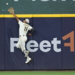 Brewers Shut Down Twins: Chourio Steals HR and Ends 13-Game Winning Streak