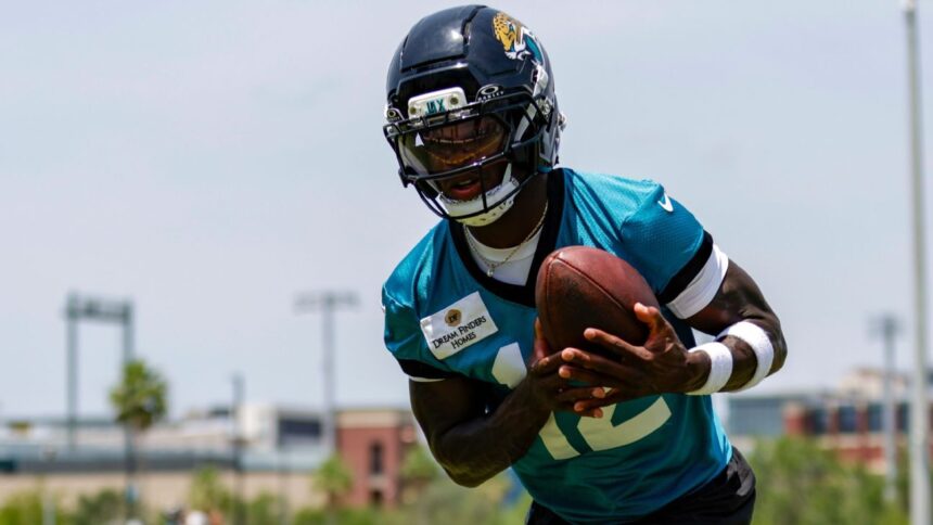 Hunter Impresses Lawrence: Spark and Explosiveness in Jaguars' Attack