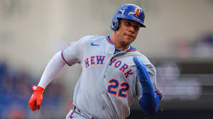 Mets debunk: Juan Soto travels with the team, not by private jet.