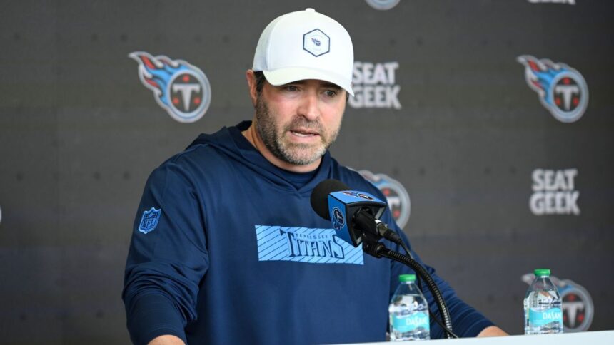 Titans: Levis and Ward compete for the starting position, distribution of reps