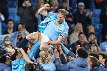 De Bruyne bids farewell to City: Emotional farewell at the Etihad