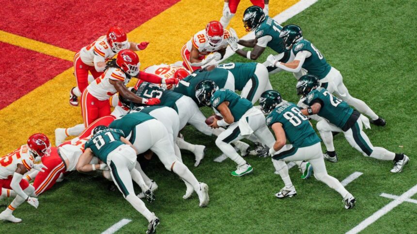 NFL: "Tush Push" survives ban attempt; Eagles celebrate
