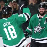 Stars rout Oilers with third-period flurry, 6-3