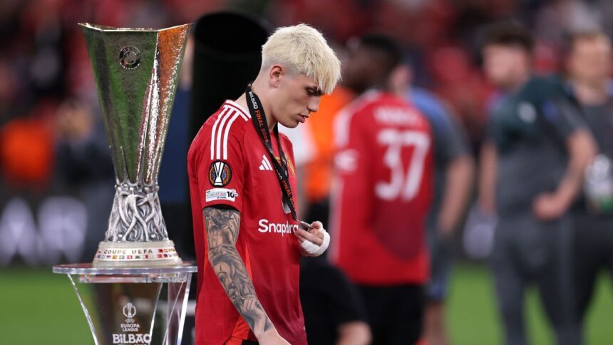 Fernandes and Garnacho: Uncertain future at Manchester United after defeat