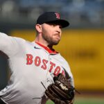 Liam Hendriks denounces threats after Red Sox loss: "It's disgusting"