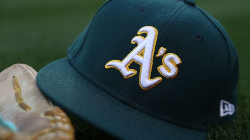Urshela to the injured list: A's lose their third baseman to injury