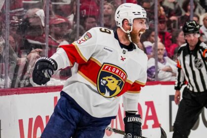 Panthers Crush Hurricanes 5-0: Bennett Shines with a Brace and Bobrovsky Unbeatable