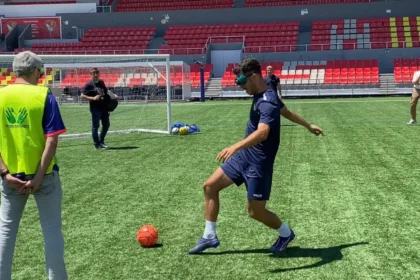 Blind Challenge: Terrassa FC footballers put themselves to the test without vision
