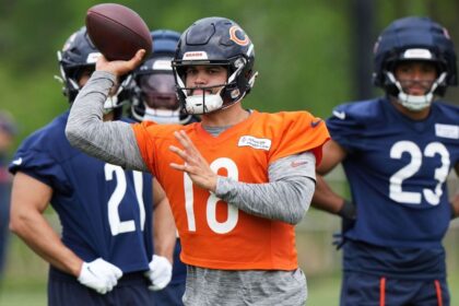 Williams: "I wanted to be a Bear." Reveals his commitment to Chicago.