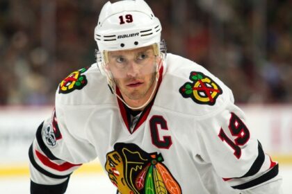 Toews, former Blackhawks star, plans NHL return after two years