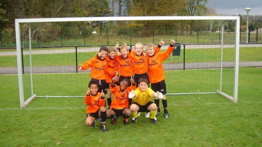 Dumfries: From Amateur to the Champions League Final, Unexpected Rise