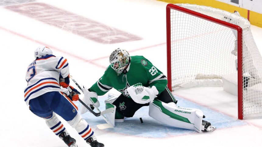 DeBoer Explains: Why he pulled Oettinger early in Stars' loss