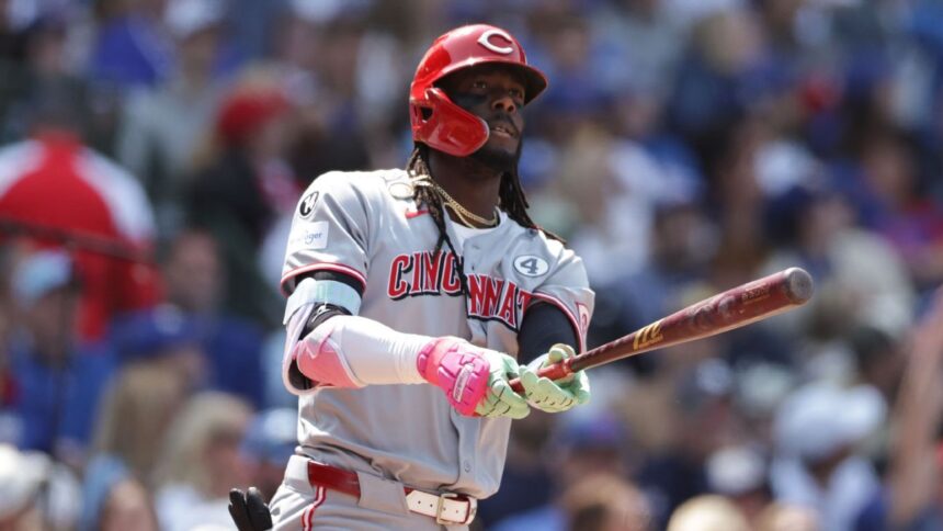 De La Cruz hits emotional HR after sister's death