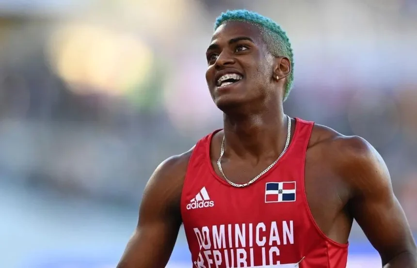 Ogando Shines in Philadelphia: Victory in 200 Meters and Rise in the Ranking