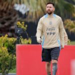 Messi returns to Argentina after injury: Faces Chile and Colombia