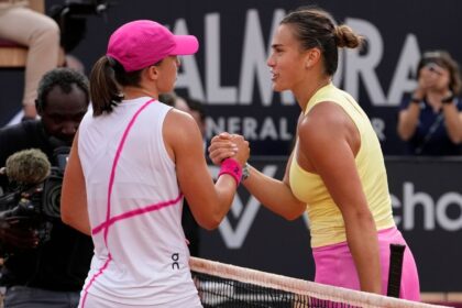 Swiatek vs Sabalenka: Epic Semifinal at Roland Garros. Who advances?