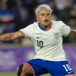 Diego Luna: The broken nose that changed his career in the US national team.