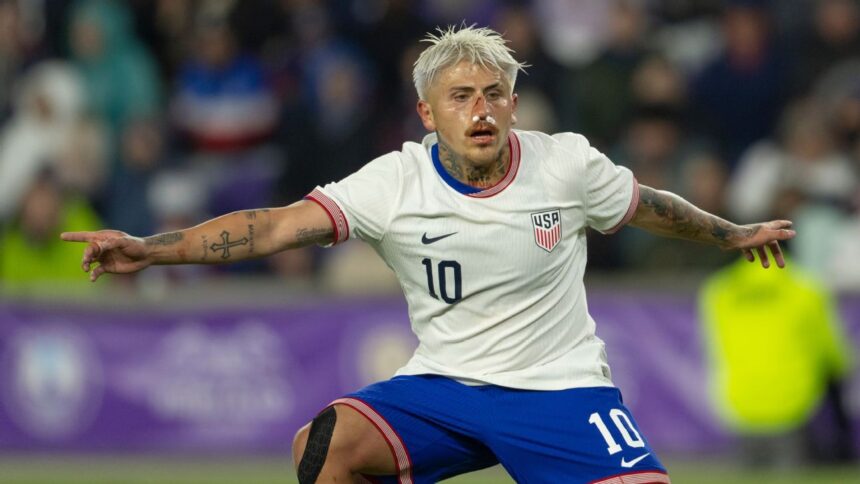 Diego Luna: The broken nose that changed his career in the US national team.