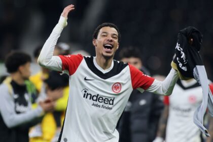 Chelsea are looking for a goalkeeper and a forward; Man Utd move away from Osimhen