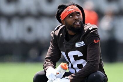 Diontae Johnson Seeks Redemption Against Browns After Turbulent Season