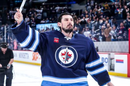 Jets' Hellebuyck: MVP and best NHL goalie, historic double!