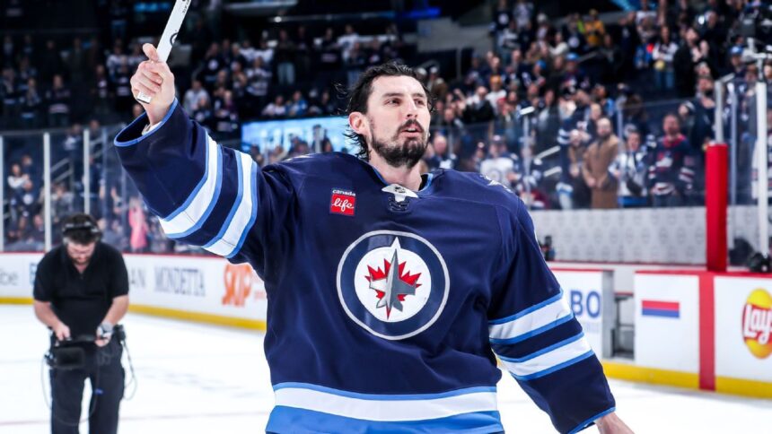 Jets' Hellebuyck: MVP and best NHL goalie, historic double!