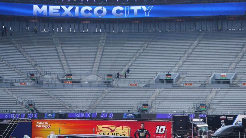 NASCAR Mexico: Air Problems Delay Teams in Mexico City