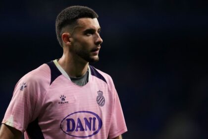 Barcelona signs Joan García: Goalkeeper arrives for €25M from Espanyol