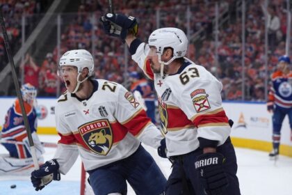 Panthers One Step Away from Championship: Rout Oilers in Game 5